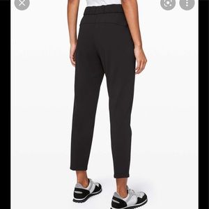 Lululemon Athletica On The Fly Pant 2 NWOT